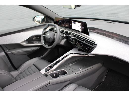 Peugeot 5008 1.6 Plug-in Hybrid 195 GT Exclusive | Panorama/schuifdak | Lederen bekleding | Massage | Stoelver... ActivLease financial lease