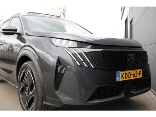 Peugeot 5008 1.6 Plug-in Hybrid 195 GT Exclusive | Panorama/schuifdak | Lederen bekleding | Massage | Stoelver... ActivLease financial lease