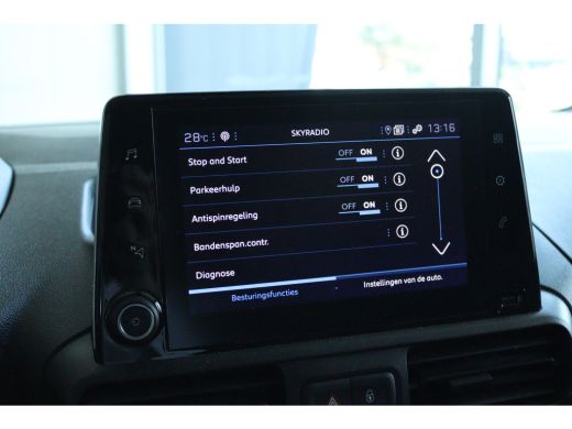 Peugeot Partner 1.5 BlueHDi 130 EAT8 S&S L2 | Cruise Control | Trekhaak | Camera | 3-Zits | Navi | Carplay | Beti... ActivLease financial lease