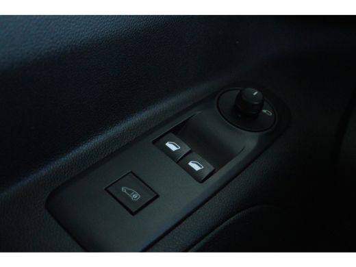 Peugeot Partner 1.5 BlueHDi 130 EAT8 S&S L2 | Cruise Control | Trekhaak | Camera | 3-Zits | Navi | Carplay | Beti... ActivLease financial lease