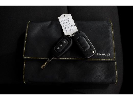 Renault Express 1.3 TCe 100pk Benzine Comfort Airco/Navi/Cruise Control 06-2022 ActivLease financial lease