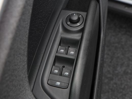 Skoda Enyaq iV 80 Business Edition Plus 204 Pk | Trekhaak | Stoelverwarming | Adaptive cruise | Matrix LED | Cam... ActivLease financial lease