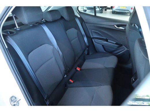 Skoda Fabia 1.0 MPI Greentech Ambition | Cruise Control | Stoelverwarming | Carplay | Sensoren | Airco | Radio ActivLease financial lease