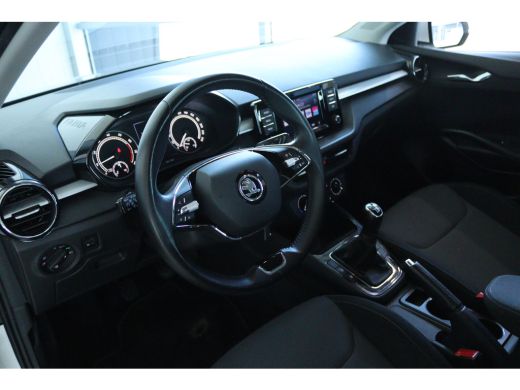 Skoda Fabia 1.0 MPI Greentech Ambition | Cruise Control | Stoelverwarming | Carplay | Sensoren | Airco | Radio ActivLease financial lease