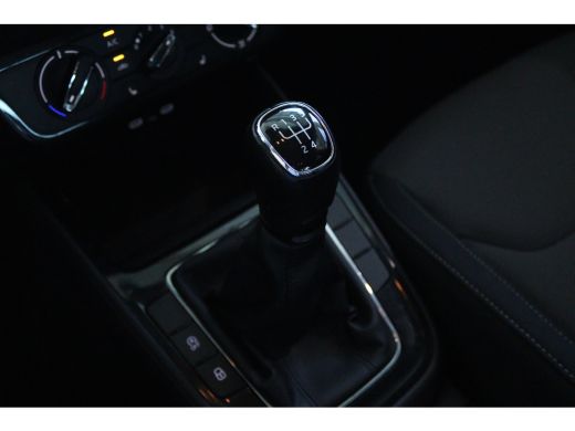 Skoda Fabia 1.0 MPI Greentech Ambition | Cruise Control | Stoelverwarming | Carplay | Sensoren | Airco | Radio ActivLease financial lease