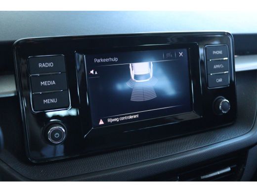 Skoda Fabia 1.0 MPI Greentech Ambition | Cruise Control | Stoelverwarming | Carplay | Sensoren | Airco | Radio ActivLease financial lease