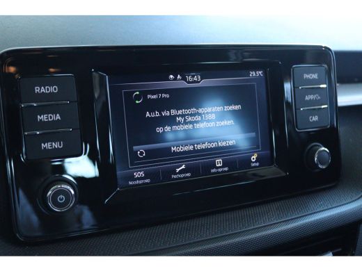 Skoda Fabia 1.0 MPI Greentech Ambition | Cruise Control | Stoelverwarming | Carplay | Sensoren | Airco | Radio ActivLease financial lease