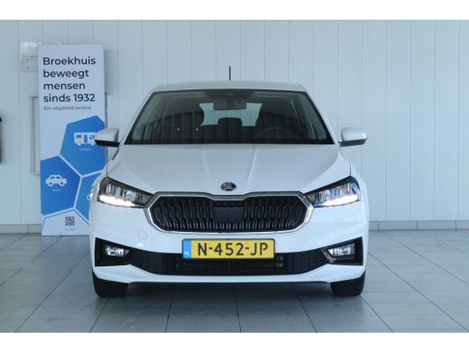 Skoda Fabia 1.0 MPI Greentech Ambition | Cruise Control | Stoelverwarming | Carplay | Sensoren | Airco | Radio ActivLease financial lease