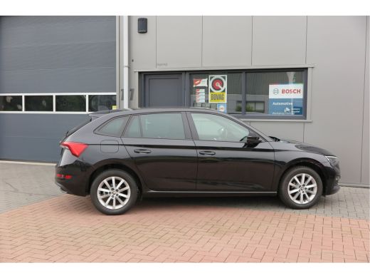 Skoda Scala 1.0 TSI 110pk H6 Sport Business. Panoramadak , Led, Stoelverwarming, Achteruitrijcamera , PDC , C... ActivLease financial lease