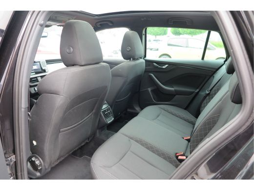 Skoda Scala 1.0 TSI 110pk H6 Sport Business. Panoramadak , Led, Stoelverwarming, Achteruitrijcamera , PDC , C... ActivLease financial lease