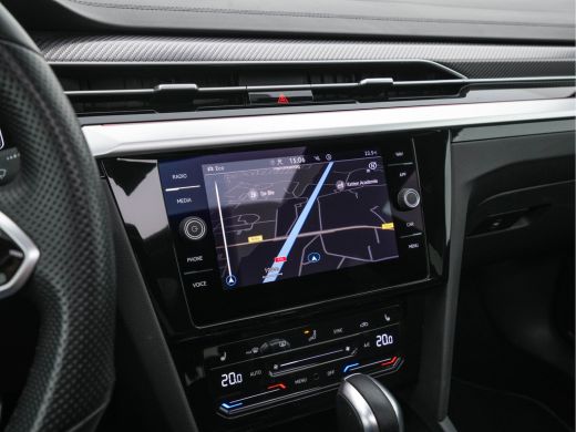 Volkswagen Arteon 1.4 TSI eHybrid R-Line Business (Plug-in) {SoH-90%} (INCL-BTW) *PANO | LEATHER-ARTVELOURS | FULL-... ActivLease financial lease