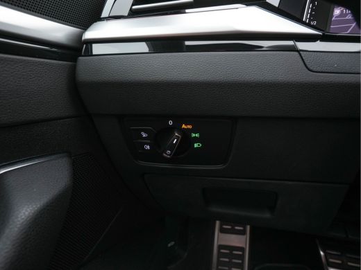 Volkswagen Arteon 1.4 TSI eHybrid R-Line Business (Plug-in) {SoH-90%} (INCL-BTW) *PANO | LEATHER-ARTVELOURS | FULL-... ActivLease financial lease