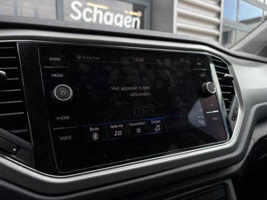Volkswagen T-Roc 1.0 TSI 110 pk Style | Parkeersensoren | Navigatie | Cruise control adaptief | ActivLease financial lease