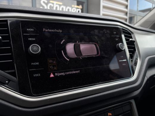 Volkswagen T-Roc 1.0 TSI 110 pk Style | Parkeersensoren | Navigatie | Cruise control adaptief | ActivLease financial lease