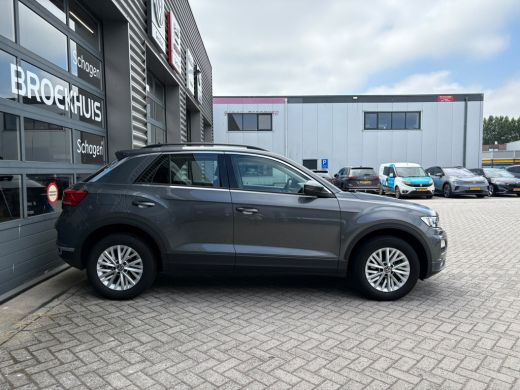 Volkswagen T-Roc 1.0 TSI 110 pk Style | Parkeersensoren | Navigatie | Cruise control adaptief | ActivLease financial lease