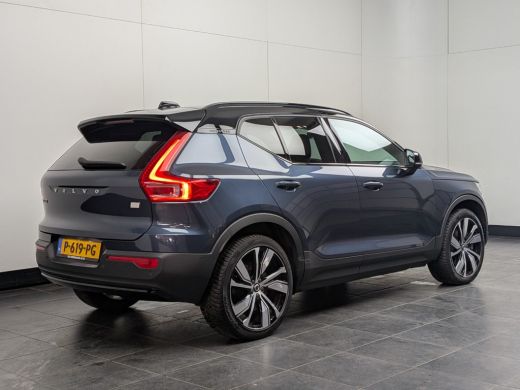 Volvo  XC40 Recharge Pro | Trekhaak | 360 Camera | Warmtepomp | Stuurwiel en stoelen verwarmd | ActivLease financial lease