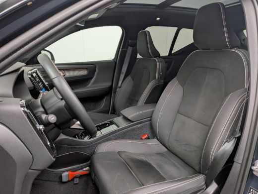 Volvo  XC40 Recharge Pro | Trekhaak | 360 Camera | Warmtepomp | Stuurwiel en stoelen verwarmd | ActivLease financial lease