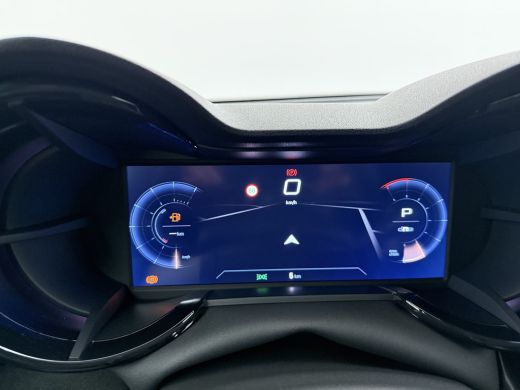 Alfa Romeo Junior Ibrida Sport Speciale | "Sport Speciale" alcantara bekleding met witte accenten - 6-voudig elektr... ActivLease financial lease