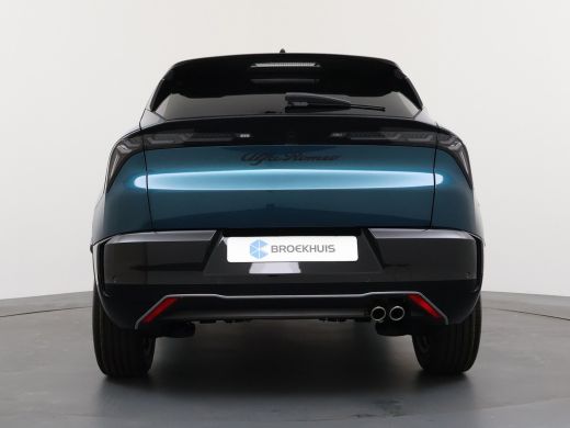 Alfa Romeo Junior Ibrida Sport Speciale | "Sport Speciale" alcantara bekleding met witte accenten - 6-voudig elektr... ActivLease financial lease