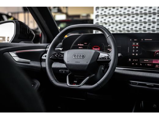 Audi A5 Avant 2.0 e-hybrid quattro S edition | Panoramadak | Sfeerverlichting | 360 Camera | Stoelverwarm... ActivLease financial lease