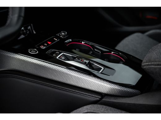 Audi A5 Avant 2.0 e-hybrid quattro S edition | Panoramadak | Sfeerverlichting | 360 Camera | Stoelverwarm... ActivLease financial lease