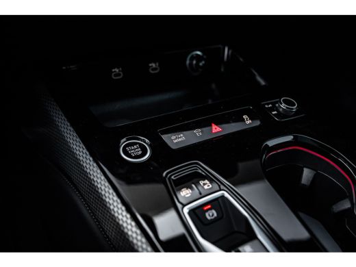 Audi A5 Avant 2.0 e-hybrid quattro S edition | Panoramadak | Sfeerverlichting | 360 Camera | Stoelverwarm... ActivLease financial lease