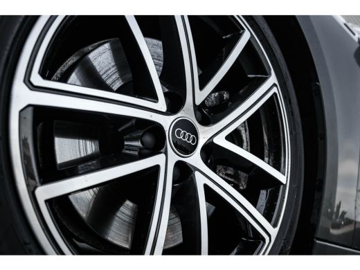 Audi A5 Avant 2.0 e-hybrid quattro S edition | Panoramadak | Sfeerverlichting | 360 Camera | Stoelverwarm... ActivLease financial lease