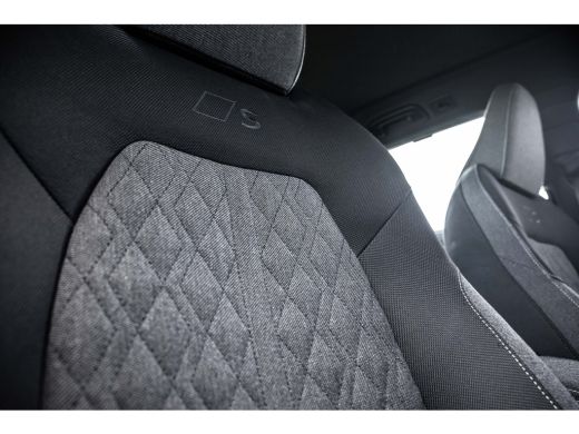Audi A6 Avant 2.0 e-hybrid quattro Pro Line | Trekhaak | HUD | Bang & Olufsen | | Trekhaak | HUD | Bang &... ActivLease financial lease