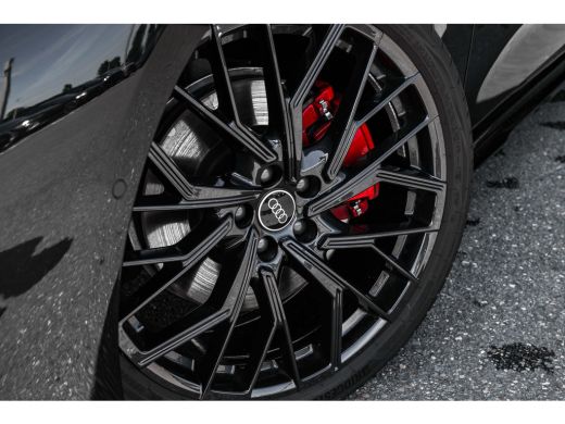 Audi A6 Limousine 2.0 e-hybrid quattro S edition Competition | Glazen Panoramadak | Luchtvering | Bang & ... ActivLease financial lease
