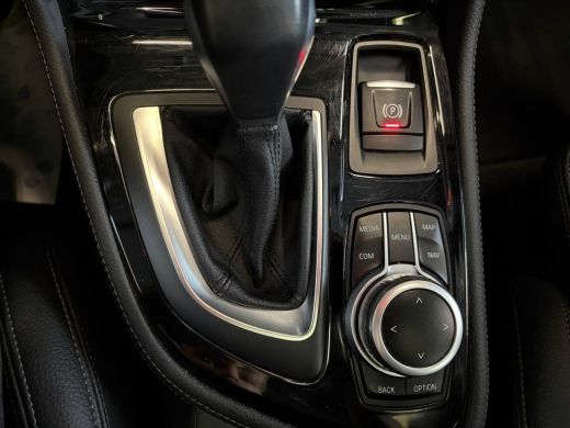 BMW 2 Serie Active Tourer 225xe iPerformance High Executive leer | sportint | schuifd | head up | camera | led ActivLease financial lease