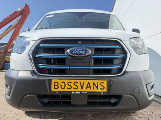 Ford E-Transit 68 kWh 184PK L2H2 316km WLTP 96,6% (SOH) Climate Control Cruise Control CarPlay Navigatie Parkeer... ActivLease financial lease