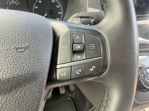 Ford E-Transit 68 kWh 184PK L2H2 316km WLTP 96,6% (SOH) Climate Control Cruise Control CarPlay Navigatie Parkeer... ActivLease financial lease