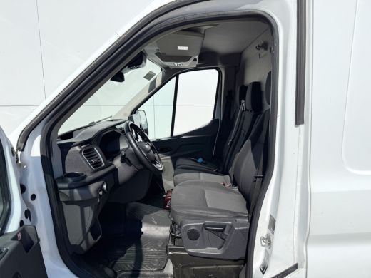 Ford E-Transit 68 kWh 184PK L2H2 316km WLTP 96,6% (SOH) Climate Control Cruise Control CarPlay Navigatie Parkeer... ActivLease financial lease