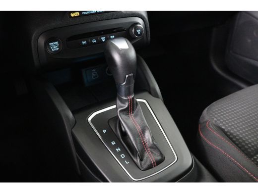 Ford Focus 1.0 EcoBoost Hybrid ST Line | 1e Eigenaar! | Winterpack | LED | Clima | Navi | Cruise Control | K... ActivLease financial lease