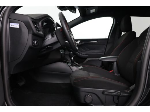 Ford Focus 1.0 EcoBoost Hybrid ST Line | 1e Eigenaar! | Winterpack | LED | Clima | Navi | Cruise Control | K... ActivLease financial lease