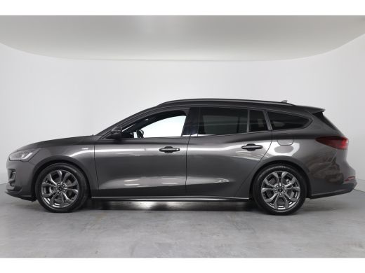Ford Focus 1.0 EcoBoost Hybrid ST Line | 1e Eigenaar! | Winterpack | LED | Clima | Navi | Cruise Control | K... ActivLease financial lease