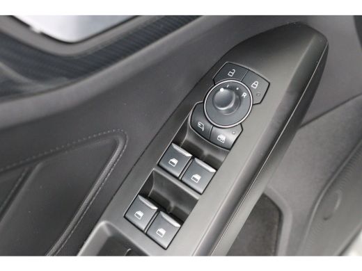 Ford Focus 1.0 EcoBoost Hybrid ST Line | 1e Eigenaar! | Winterpack | LED | Clima | Navi | Cruise Control | K... ActivLease financial lease
