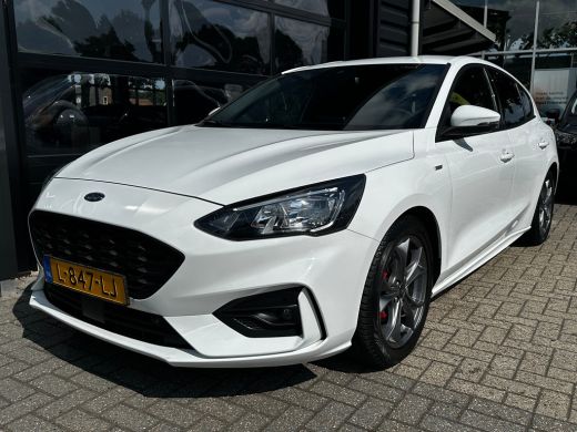 Ford Focus 1.0 Hybrid 125 PK ST Line X | STUUR, STOEL EN VOORRUITVERWARMING| KEYLESS ENTRY & START| CAMERA +... ActivLease financial lease