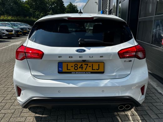 Ford Focus 1.0 Hybrid 125 PK ST Line X | STUUR, STOEL EN VOORRUITVERWARMING| KEYLESS ENTRY & START| CAMERA +... ActivLease financial lease