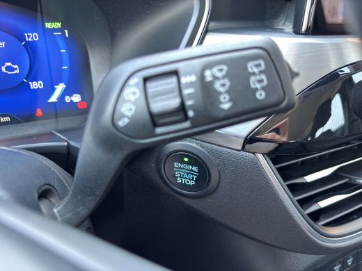 Ford Kuga 2.5 PHEV Titanium | Stoelverwarming | Cruise Control | Org. NL | Apple Carplay ActivLease financial lease