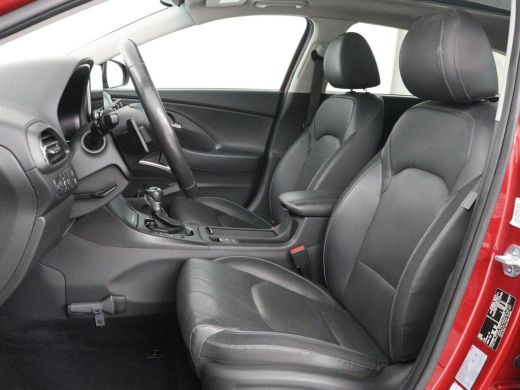 Hyundai i30 1.5 T-GDi MHEV Premium Sky | Stoel&Stuurverwarming | Panoramadak | Stoelkoeling | Camera | Adapti... ActivLease financial lease
