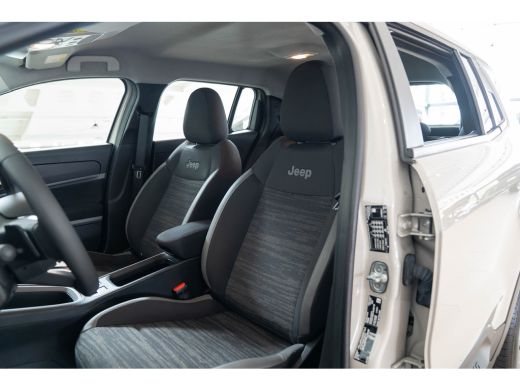 Jeep Avenger 1.2 e-Hybrid Longitude | Navigatie | Apple Carplay & Android Auto | Parkeersensoren | Keyless | L... ActivLease financial lease