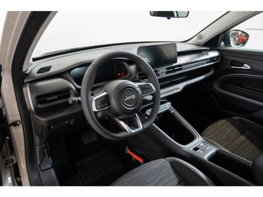 Jeep Avenger 1.2 e-Hybrid Longitude | Navigatie | Apple Carplay & Android Auto | Parkeersensoren | Keyless | L... ActivLease financial lease