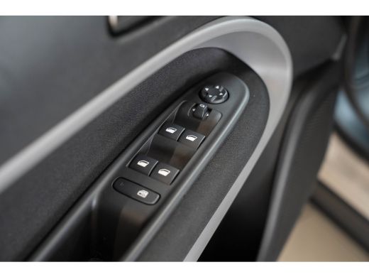 Jeep Avenger 1.2 e-Hybrid Longitude | Navigatie | Apple Carplay & Android Auto | Parkeersensoren | Keyless | L... ActivLease financial lease