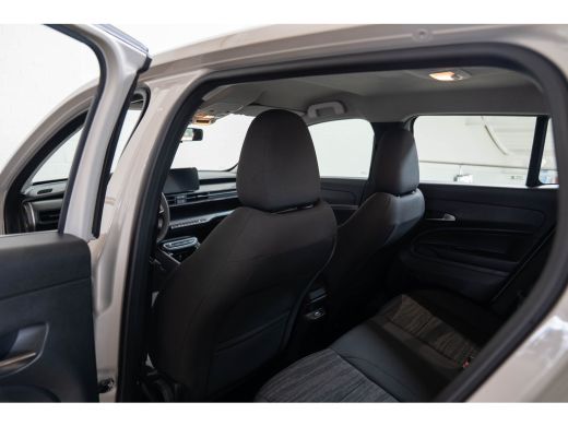 Jeep Avenger 1.2 e-Hybrid Longitude | Navigatie | Apple Carplay & Android Auto | Parkeersensoren | Keyless | L... ActivLease financial lease