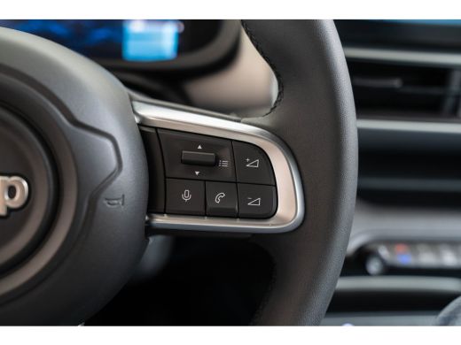 Jeep Avenger Summit 54 kWh | Camera | Apple Carplay & Android Auto | Climate Controle | Keyless | Parkeersenso... ActivLease financial lease