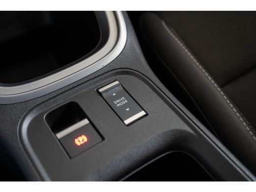 Jeep Avenger Summit 54 kWh | Camera | Apple Carplay & Android Auto | Climate Controle | Keyless | Parkeersenso... ActivLease financial lease