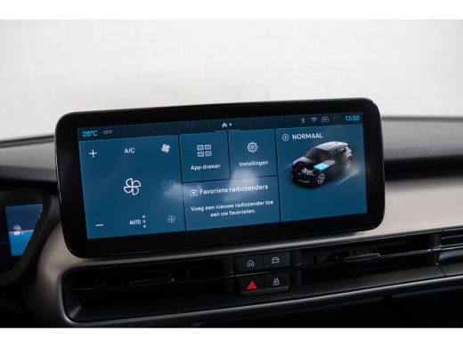 Jeep Avenger Summit 54 kWh | Camera | Apple Carplay & Android Auto | Climate Controle | Keyless | Parkeersenso... ActivLease financial lease