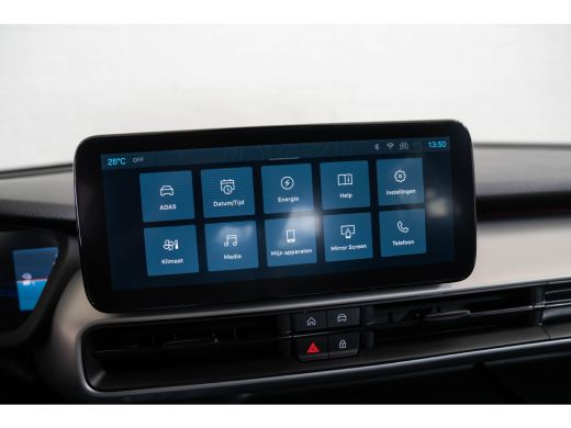 Jeep Avenger Summit 54 kWh | Camera | Apple Carplay & Android Auto | Climate Controle | Keyless | Parkeersenso... ActivLease financial lease