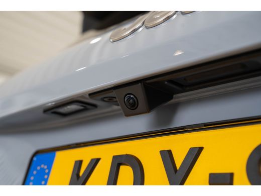 Jeep Avenger Summit 54 kWh | Tot 8 Jaar Garantie | Warmtepomp | Schuif-Kanteldak | Winter Pack | Camera | Navi... ActivLease financial lease
